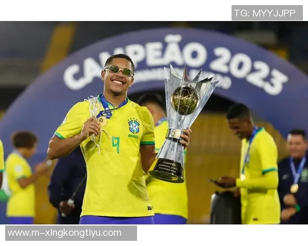 巴媒报道罗克因发布恐同言论被起诉或面临5到10场禁赛处罚 巴媒报道罗克因发布恐同言论被起诉或面临5到10场禁赛处罚