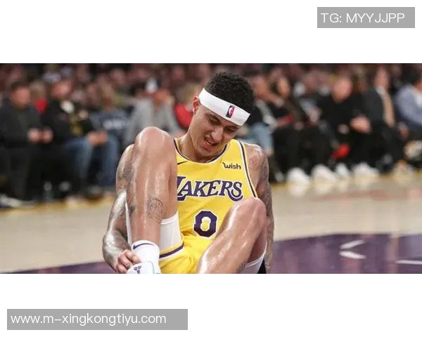 邓弗里斯脚踝持续疼痛或将缺席明年赛季复出计划不明