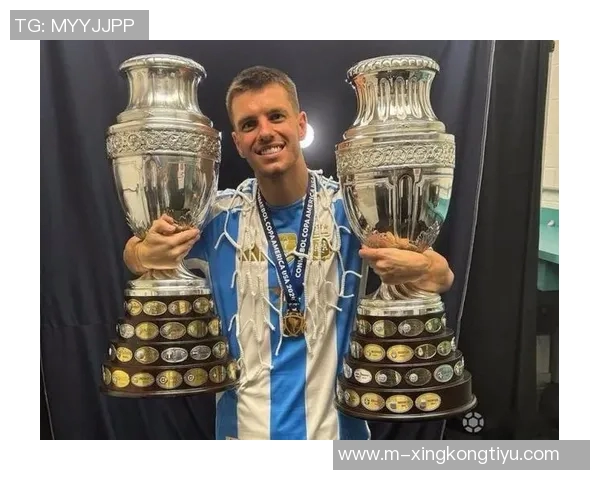 埃杜透露迈阿密计划引进贝蒂斯中场洛塞尔索并将提交正式报价 埃杜透露迈阿密计划引进贝蒂斯中场洛塞尔索并将提交正式报价