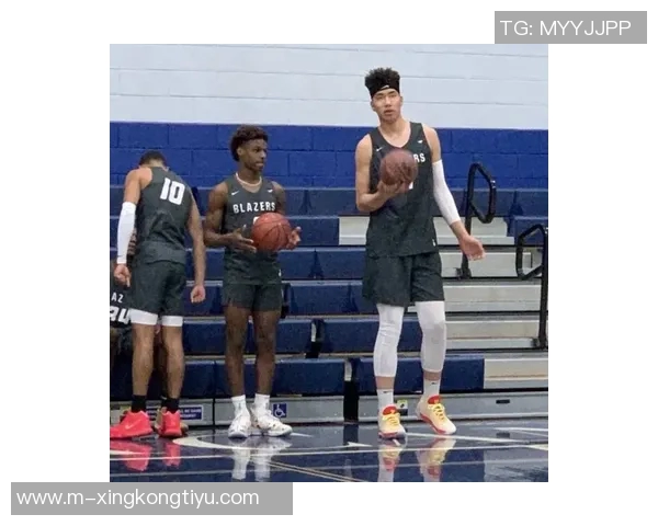 媒体人分析杨瀚森与曾凡博搭档关系及竞争动态 媒体人分析杨瀚森与曾凡博搭档关系及竞争动态